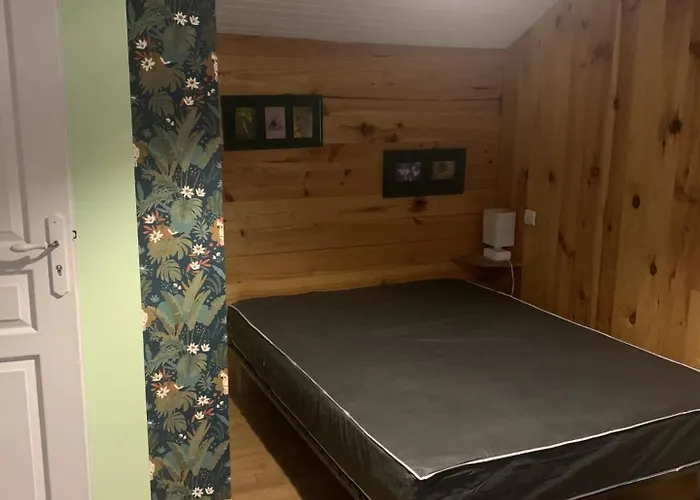 La Clede Aux Lamas Vebron